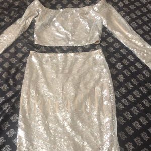 2 piece set (sequins) (sliver)